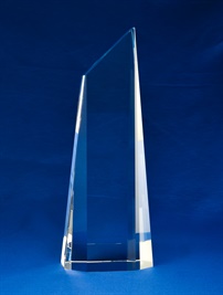 bct0125-l_crystal-monolith-tower-award_bravo-1.jpg