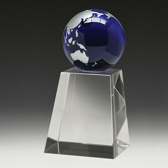 bg122_discount-crystal-globe-trophies.jpg