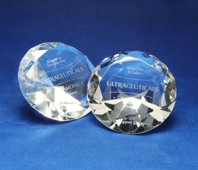 cd-pw_crystal-diamond-awards-colours.jpg
