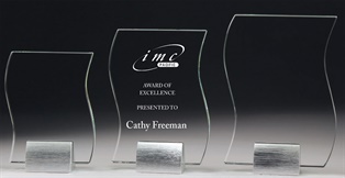 gm102_glass-trophies.jpg