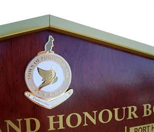 hbt04_timber-honour-board-arden.jpg