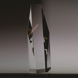 JIP0001_CrystalTrophy.jpg