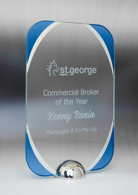 1292abu_discount-glass-trophies.jpg