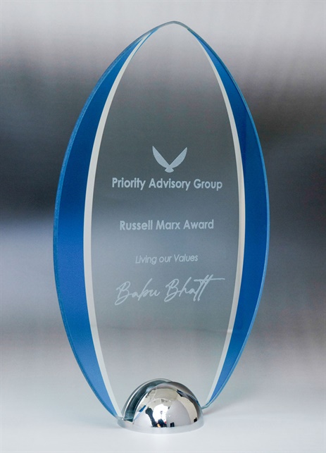 1293abu_discount-glass-trophies.jpg