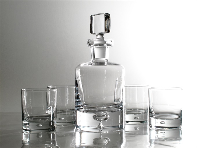 6620_discount-glassware-decanters.jpeg