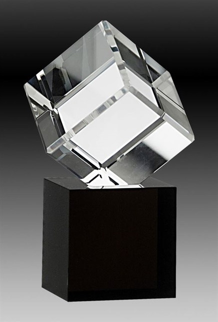 dcube_crystal-trophies-2.jpg