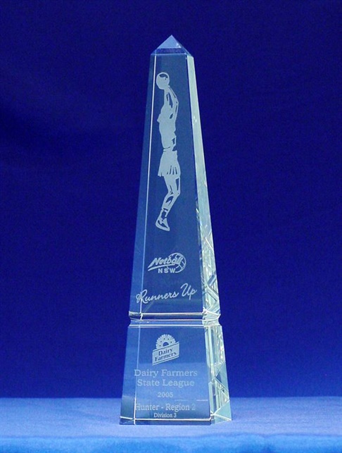 OE023_2CrystalTrophyNetball.jpg