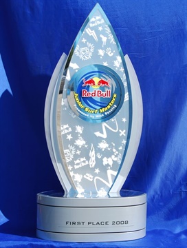 REDB-SURF_Custom_Trophy-Red-Bull-Junior-Mast-1.jpg