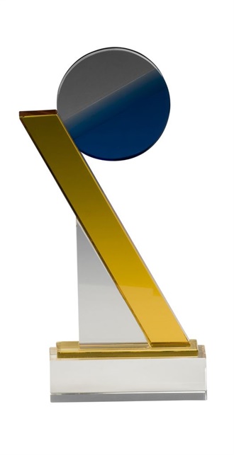 YM350099_CrystalTrophies_Classic.jpg