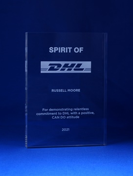 ack17_dhl_acrylic-award.jpg