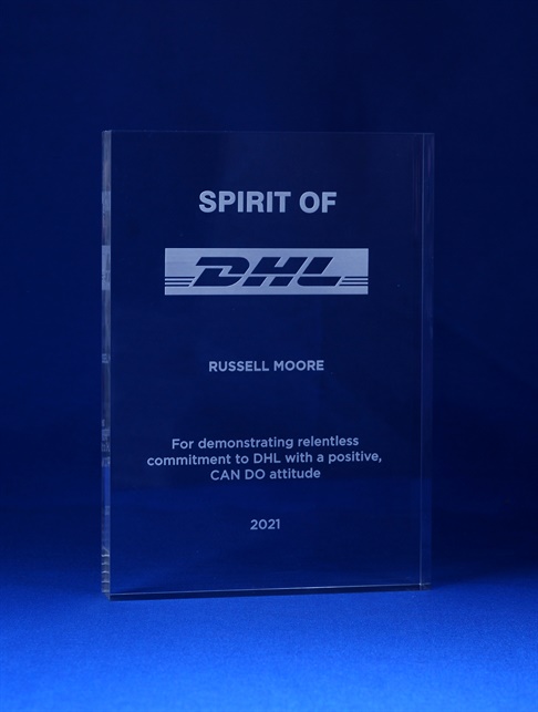 ack17_dhl_acrylic-award.jpg