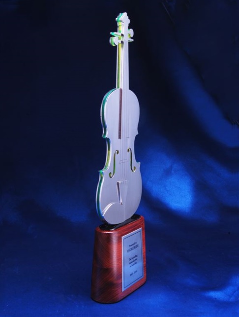 andre-rieu-violin-trophy-1.jpg