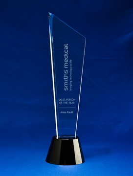 bct0107_crystal-tapered-shard-award_bravo-cr-1.jpg