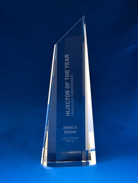 bct0125-l_crystal-monolith-tower-award_bravo-1.jpg