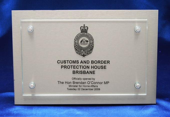 cp-sg1_glass-over-metal-plaque-customs.jpg