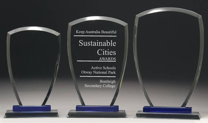 gb390_discount-glass-trophies-2.jpg