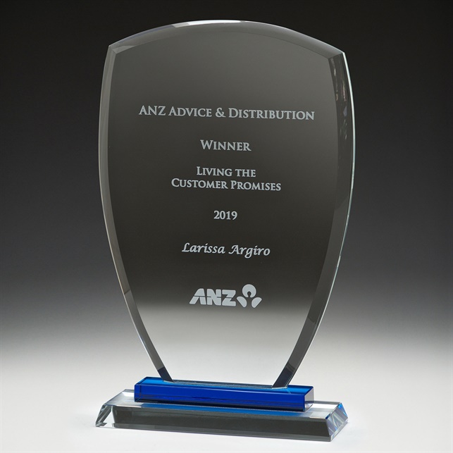 gb390_discount-glass-trophies-2.jpg