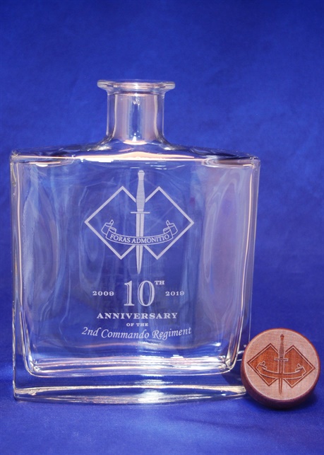 gift-engraving_whiskey-flask-.jpg