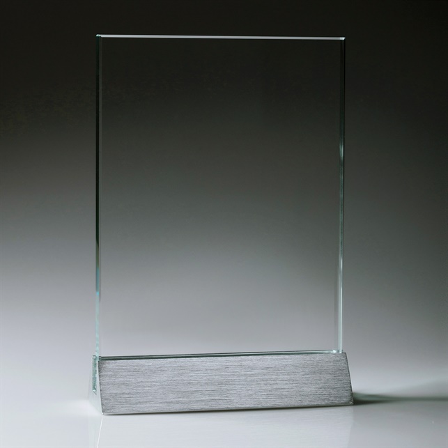 gm104_discount-glass-trophies.jpg