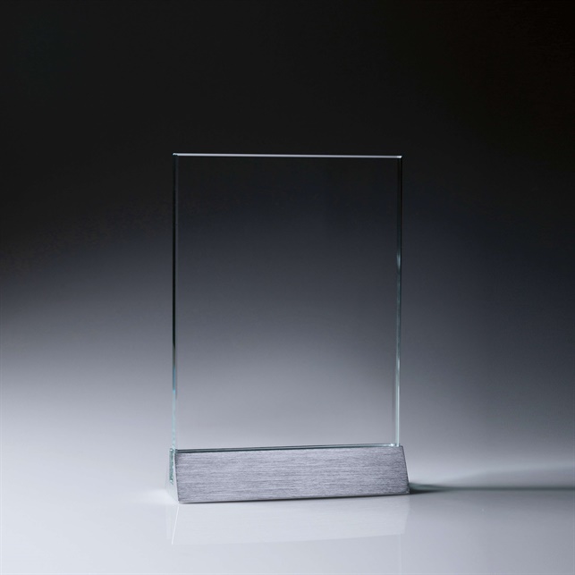 gm104_discount-glass-trophies.jpg
