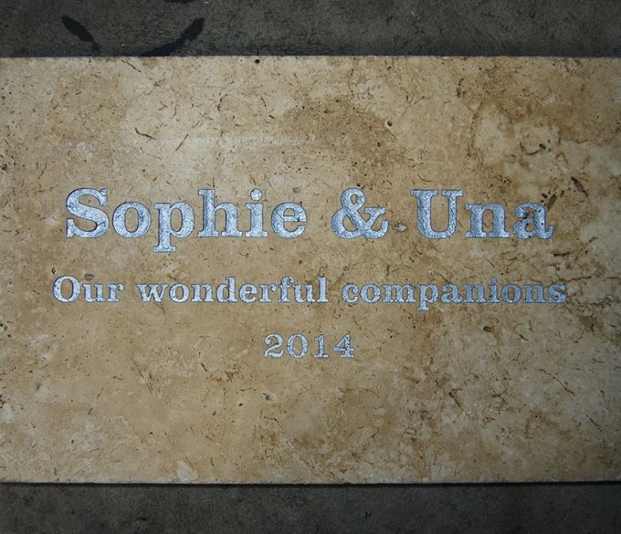 granite-engraving_sophie.jpg