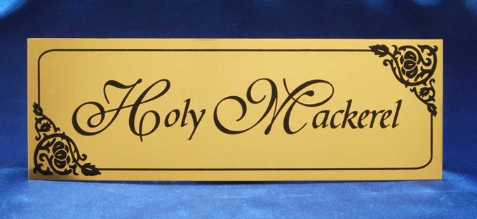 hn-brass_brass-house-name-plaque_hi-oly-mack-1.jpg