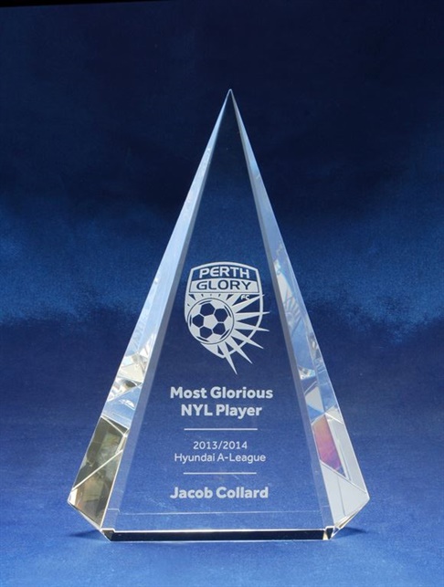 ic04_crystal-trophies.jpg