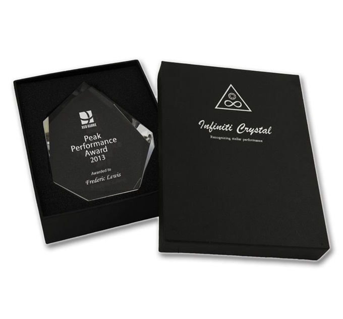 ic05_crystal-awards.jpg