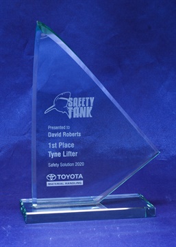 jg14b_sail-glass-trophy.jpg