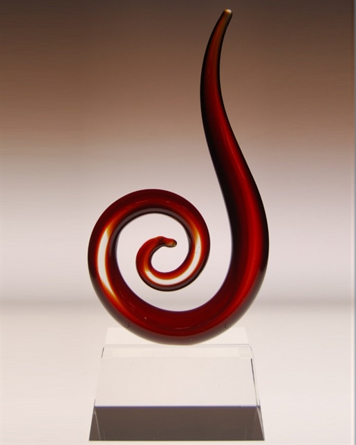 jip0049_1-spiral-glass-sculpture-on-crystal--1.jpg