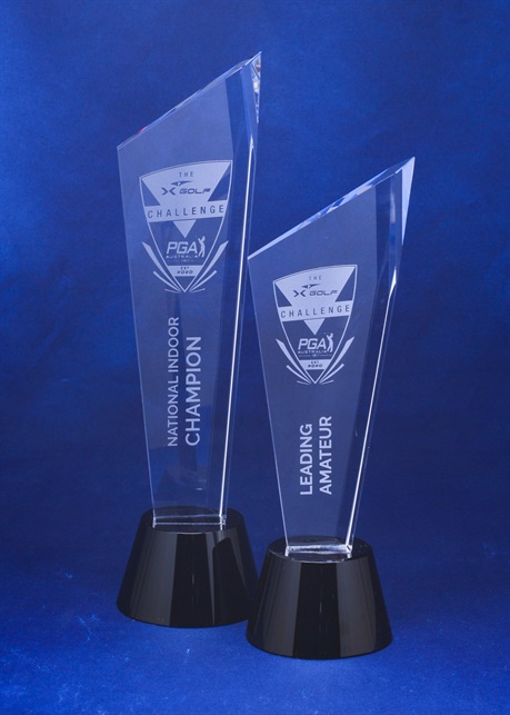 jip0107_crystal-tapered-peak-trophy.jpg