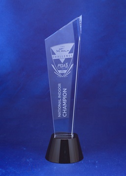 jip0107_crystal-tapered-peak-trophy.jpg