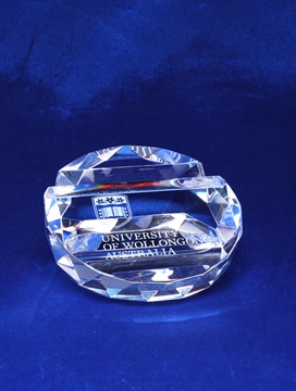 jip0130_crystal-business-card-holder.jpg