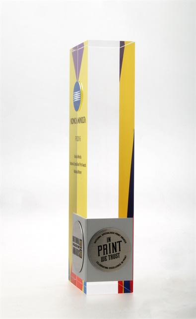 aca26-dp_bespoke-acrylic-trophy.jpg