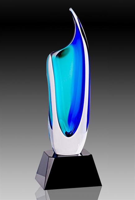 l-1_1crystaltrophyblownglass.jpg