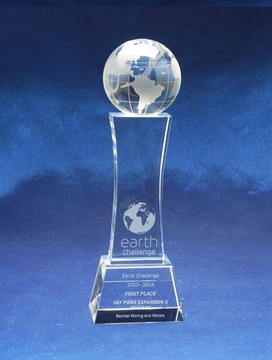 oc-wgt_crystal-globe-awards-1.jpg