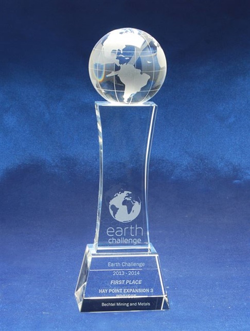 oc-wgt_crystal-globe-awards-1.jpg