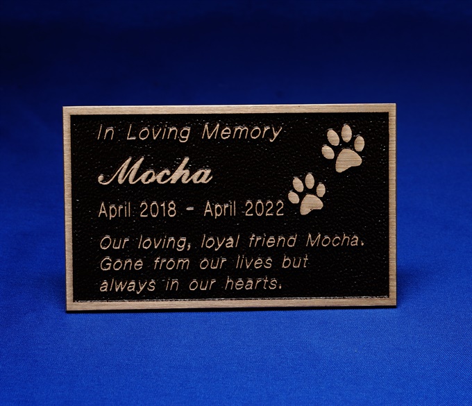 pet-cb_cast-bronze-pet-memorial.jpg
