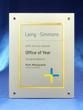 pfa7_prestige-plaque-laing-simmons.jpg