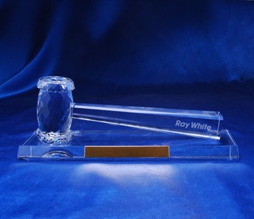 sy-1133_crystal-gavel.jpg