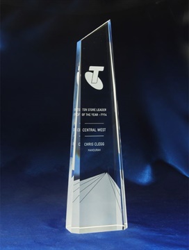 sy-3115_crystal-trophy-telstra.jpg