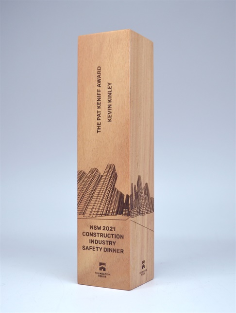 t001-bb-210_timber-trophy.jpg
