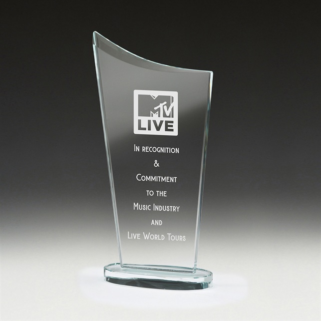 w902_glass-trophies_glass-trophies.jpg