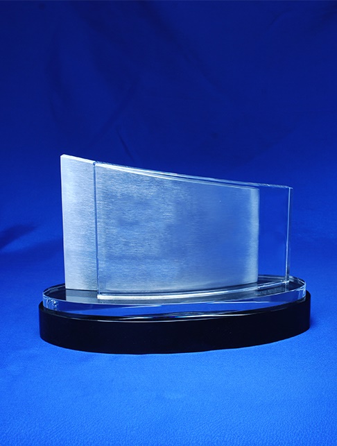 yam-sa_metal-crystal-curve-award-black-crsyt-1.jpg