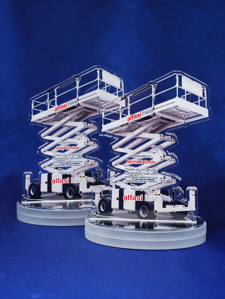 acp1-dt-acrylic-deal-toy-milestone-2