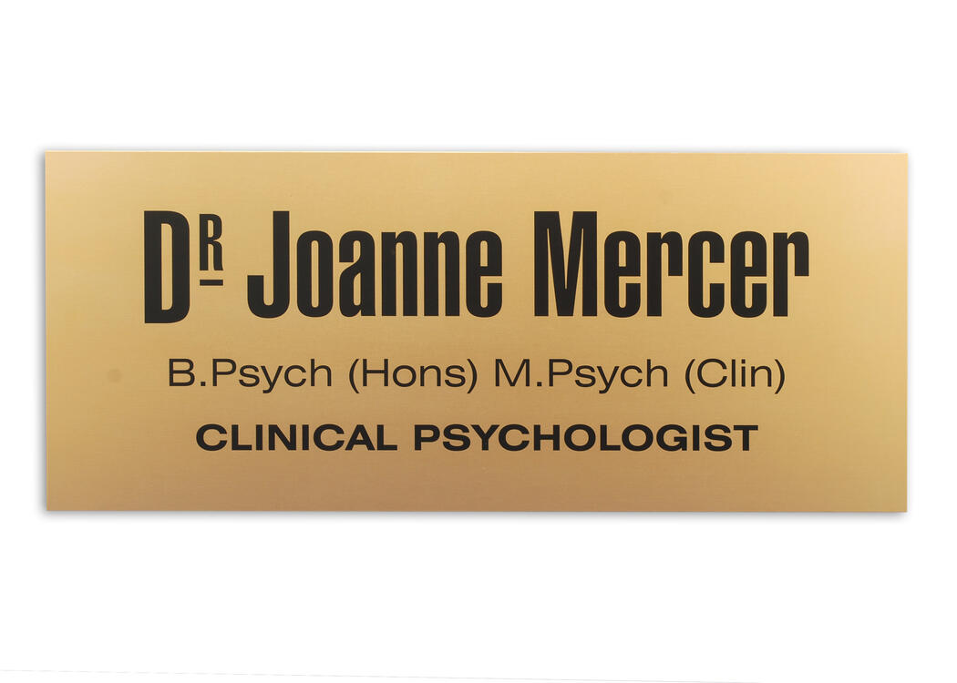 dp-mpg-metal-photo-gold-alloy-doctor-plaque-1