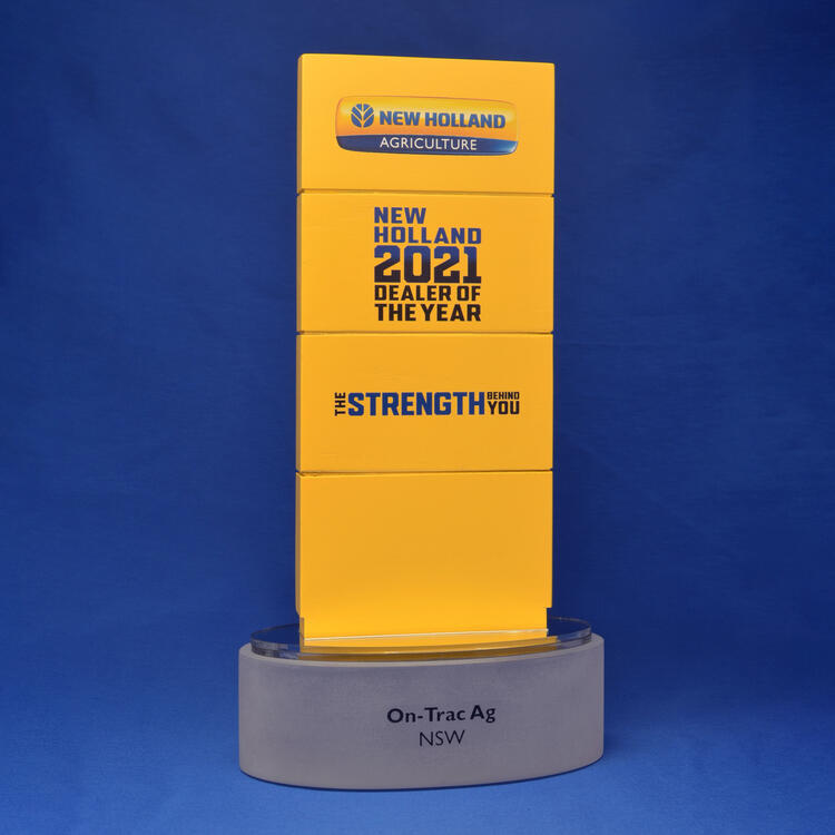 tt-new-holland-1-custom-timber-awards-new-holland