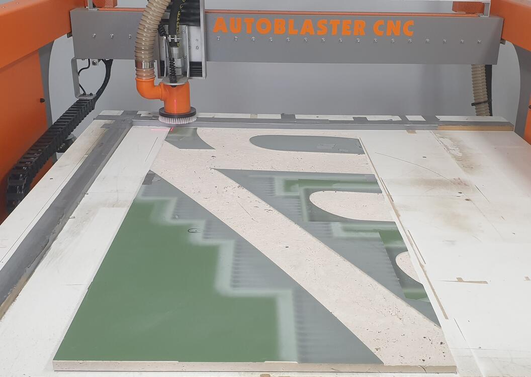 vrgin-montage-tnd-tiling-images-22